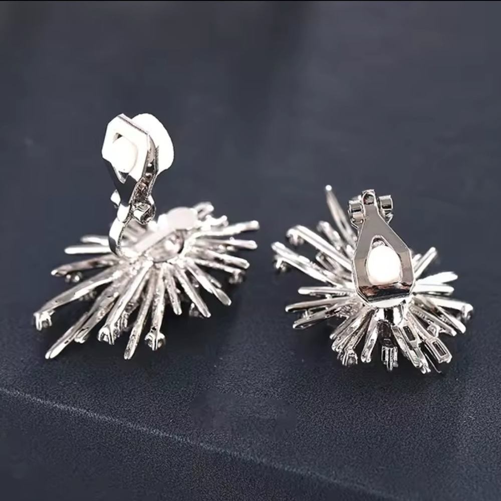 ❤️ gold/ silver CZ ABSTRACT starburst earrings, cubic zirconia statement jewelry - Picture 3 of 5
